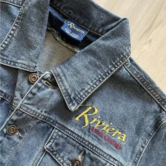 Vintage 90s Riviera Casino Las Vegas Denim Trucker Jean Jacket
Mens Medium - Picture 6 of 8